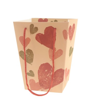 BOLSA KRAFT CON CORAZONES....