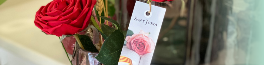 Etiqueta adhesiva de Sant Jordi. Etiqueta de cartón para la rosa.